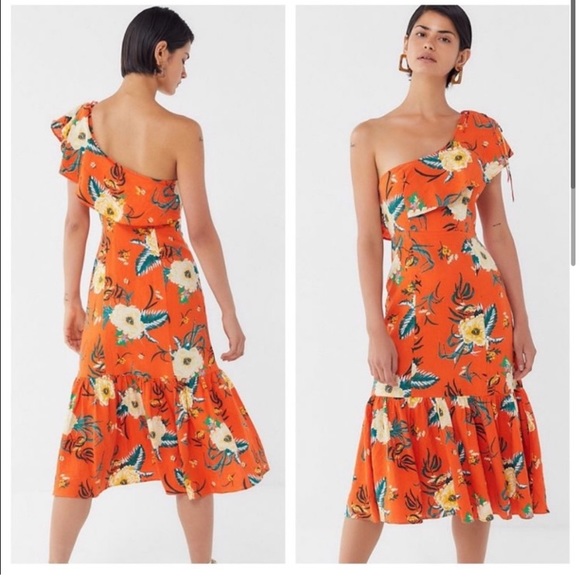 Urban Outfitters Dresses & Skirts - Urban Outfitters One Shoulder Carmen Orange Hawaiian Floral Dress